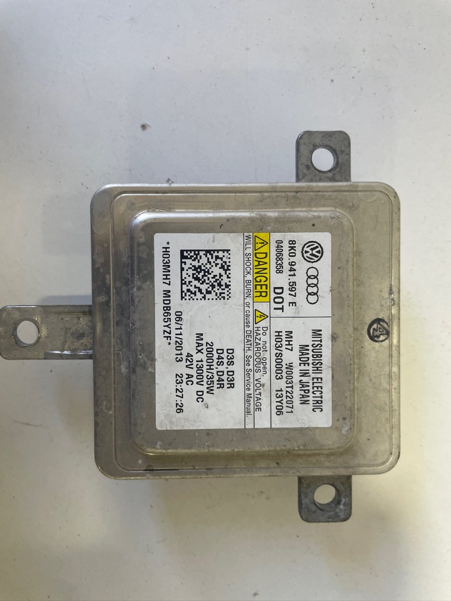 első lámpa trafó